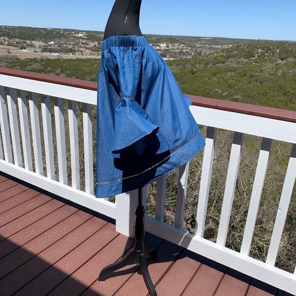 Denim Off Shoulder Top Bell Sleeves‎ - Picture 4 of 12